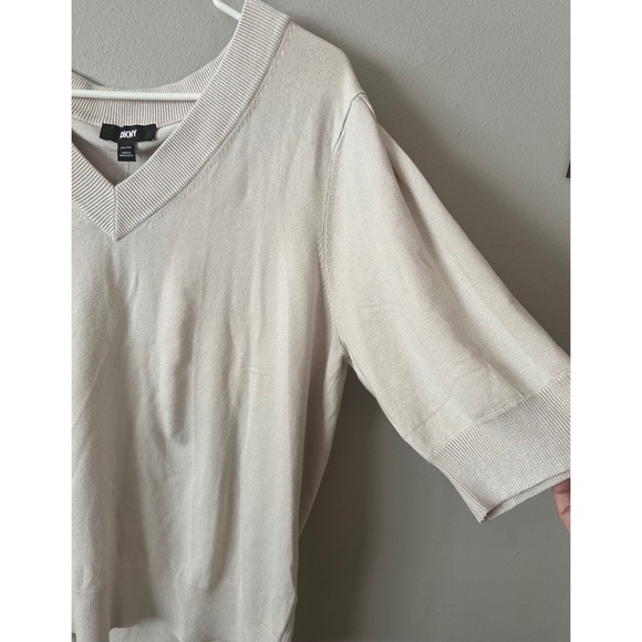 🆕 Women’s DKNY Puff Sleeve Sweater - Picture 5 of 10